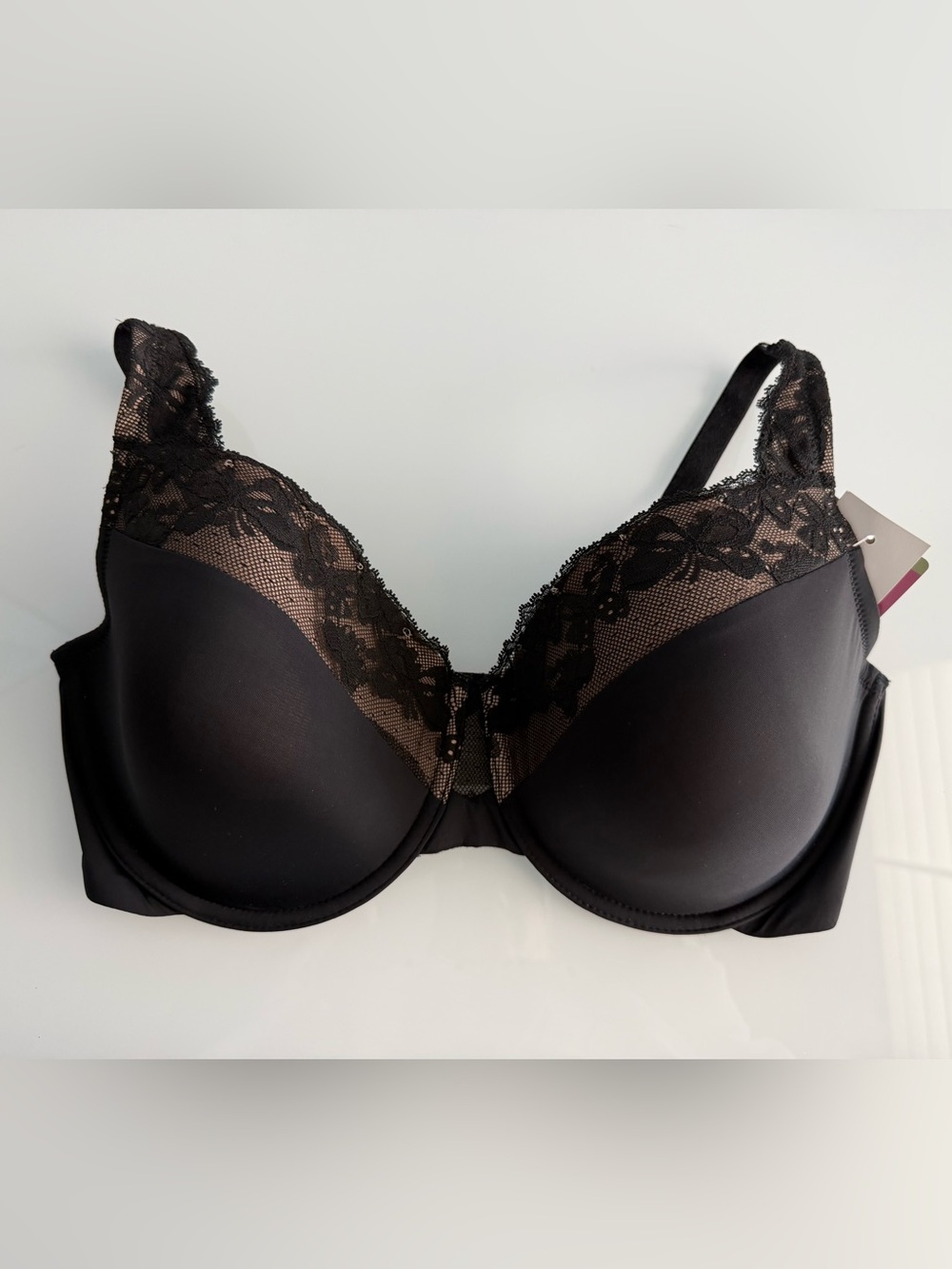 Olga Women’s Black Cloud 9 UW Contour Lace-Neckline Bra GF7961A Size 38D